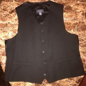 Men’s black dress suit/tux vest